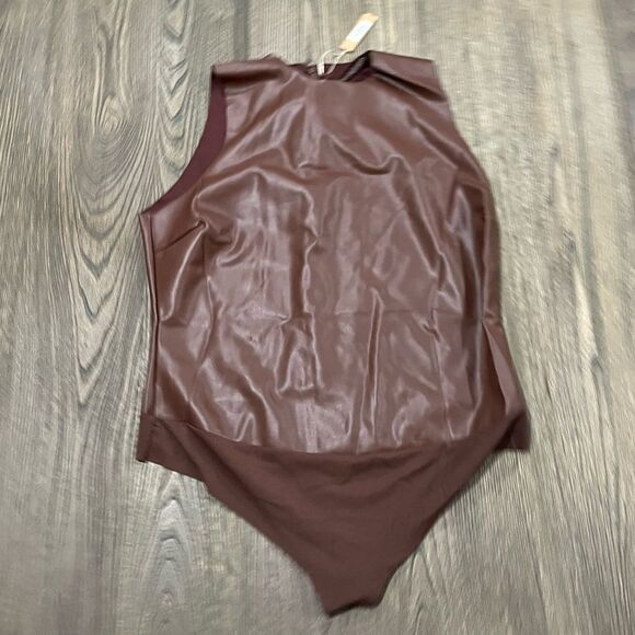 NWT Skims Faux Leather Crew Neck Bodysuit Pullover Sleeveless Cocoa Size 3X - Picture 1 of 5